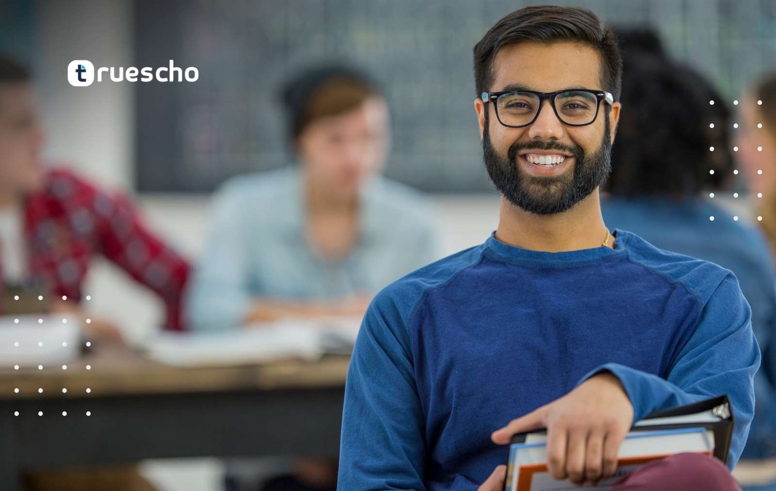 متى تبدأ الدراسة الجامعية في بريطانيا